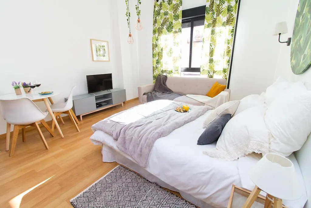 Great Studio Refino Apartment Malaga